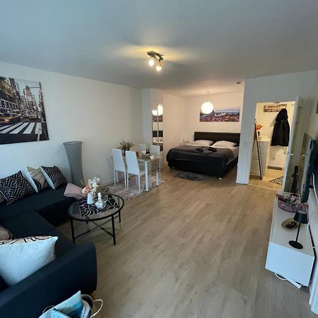 Gemuetliche, Moderne Wohnung Fuer 2-4 Personen Hamburg Bagian luar foto