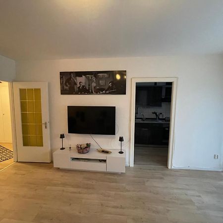 Gemuetliche, Moderne Wohnung Fuer 2-4 Personen Hamburg Bagian luar foto