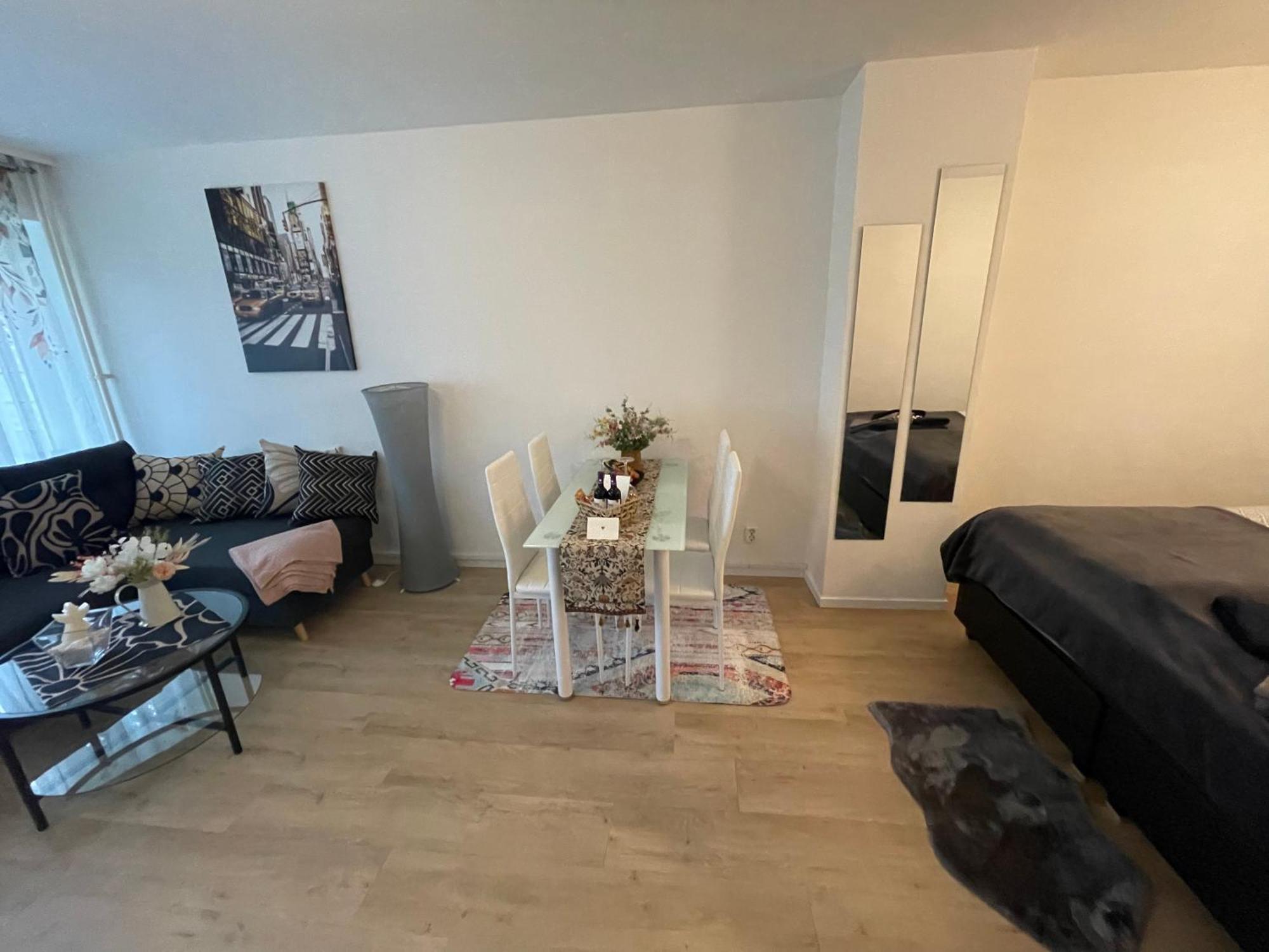 Gemuetliche, Moderne Wohnung Fuer 2-4 Personen Hamburg Bagian luar foto