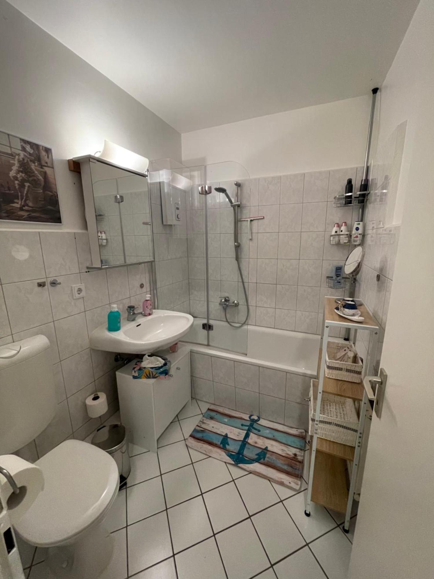 Gemuetliche, Moderne Wohnung Fuer 2-4 Personen Hamburg Bagian luar foto